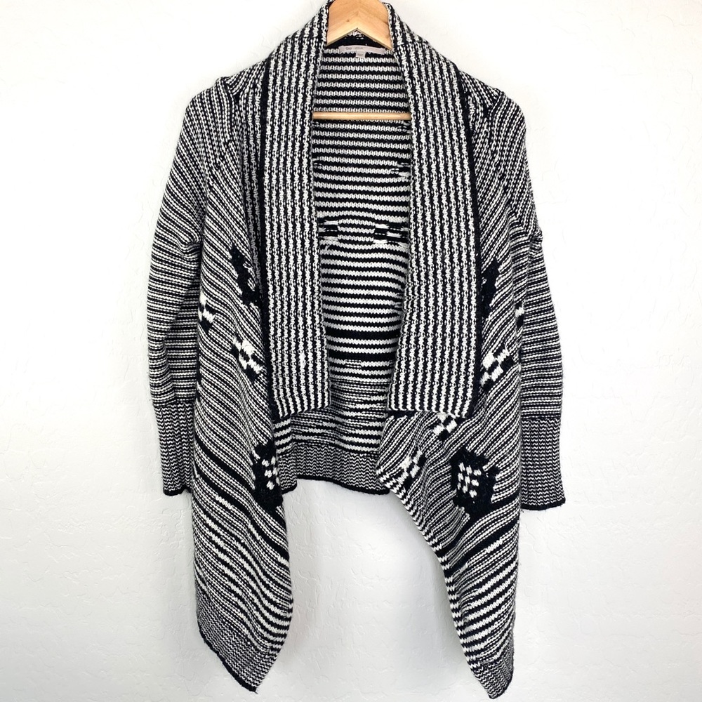 GAP black & white chunky southwestern print open wool cardigan M